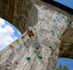 Climbing at the viaduct